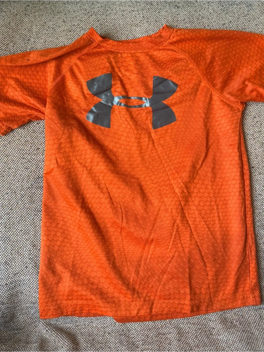 Under Armour Boys' lot of 2 Short-Sleeve Tech Tees with Logo youth small